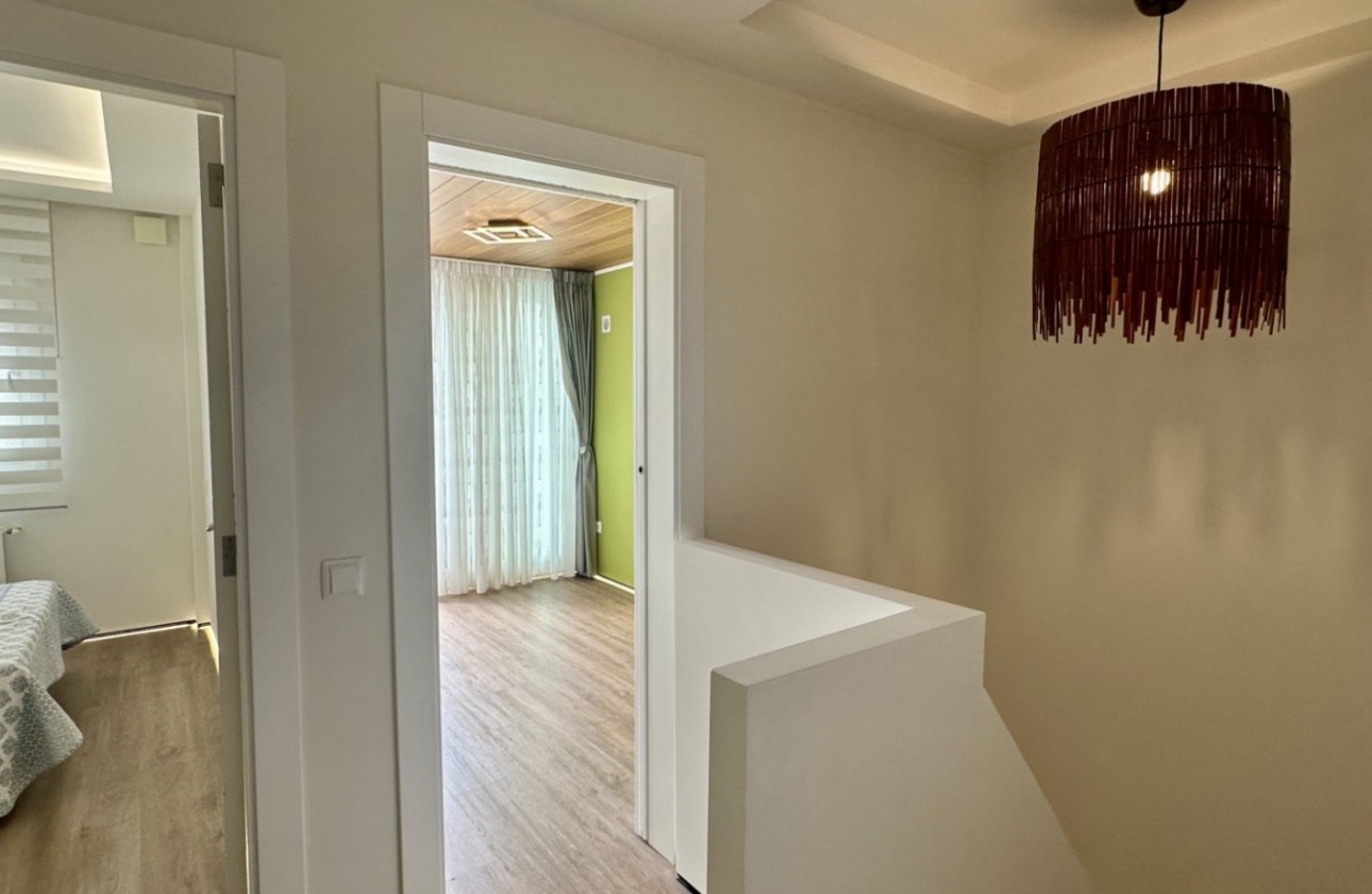 Reventa - Chalet - Orihuela Costa - La Florida