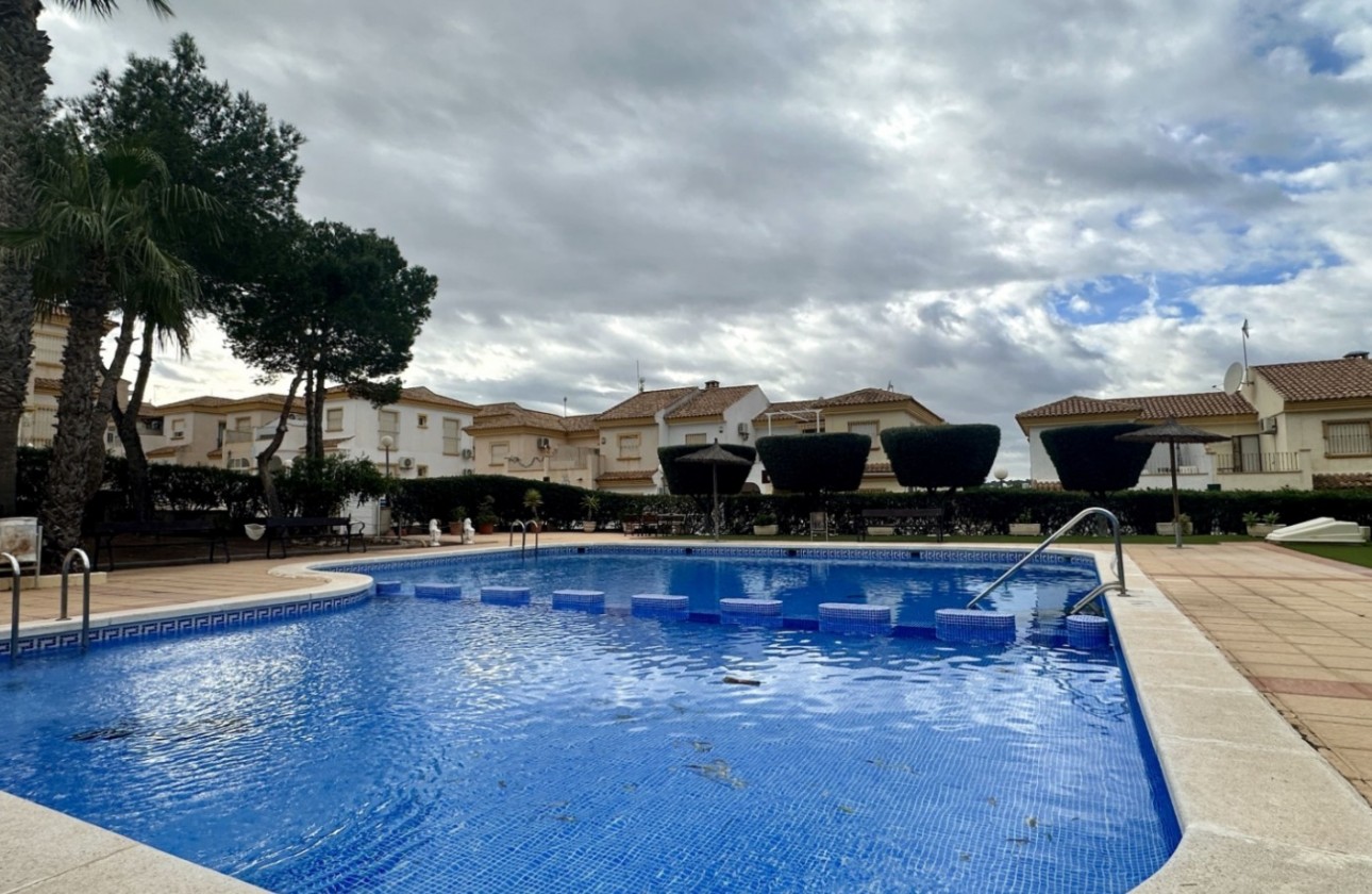 Reventa - Chalet - Orihuela Costa - La Florida