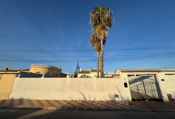 Reventa - Chalet - Torrevieja - San luis