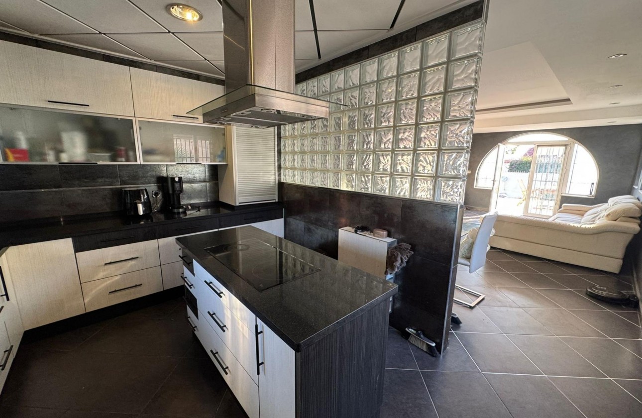 Reventa - Chalet - Torrevieja - San luis