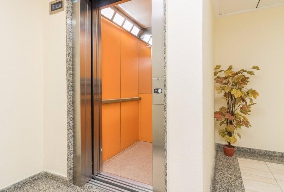 Revente - Appartement - Torrevieja - Centro