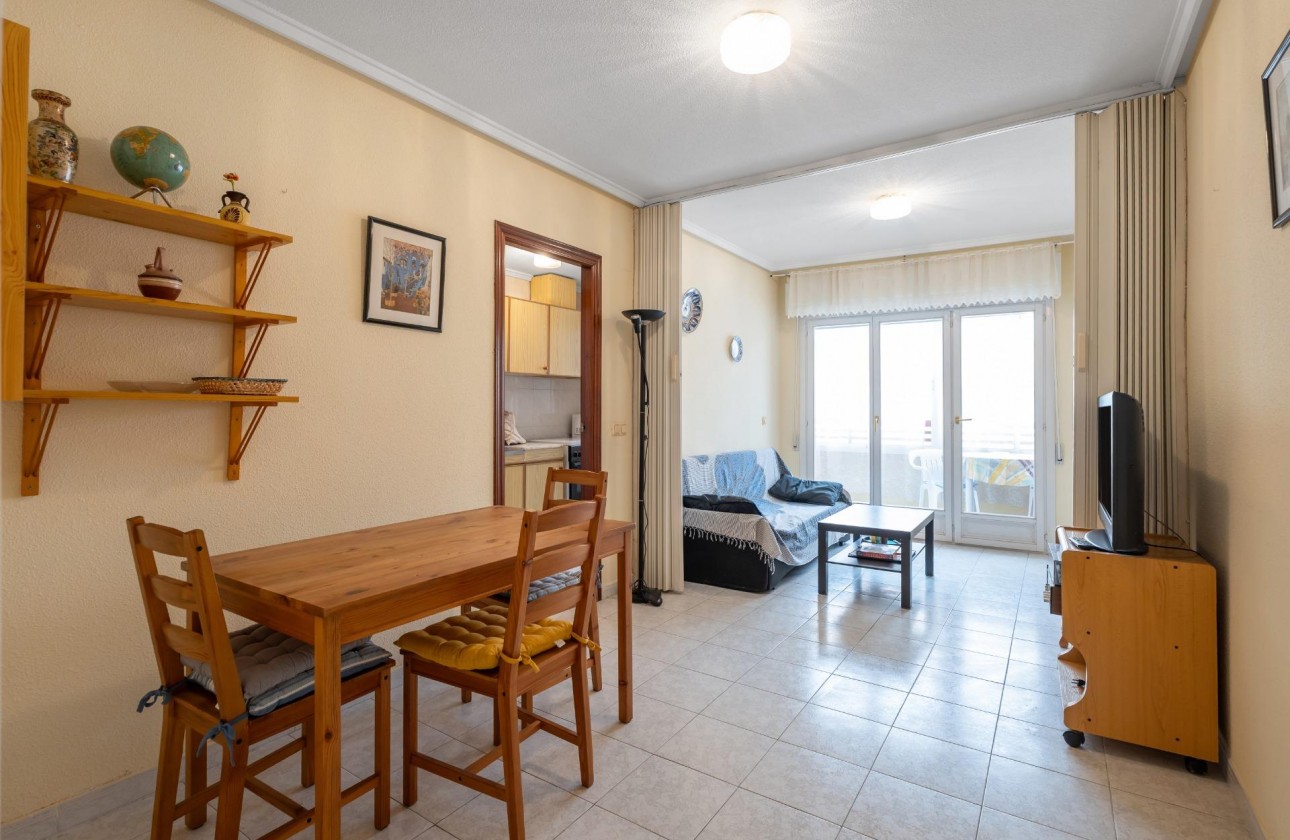Revente - Appartement - Torrevieja - Centro