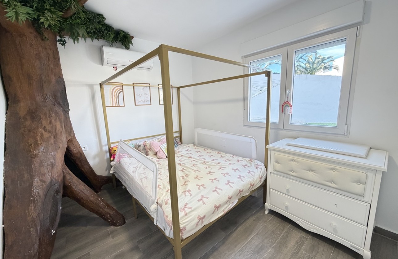 Revente - Villa - Villamartin