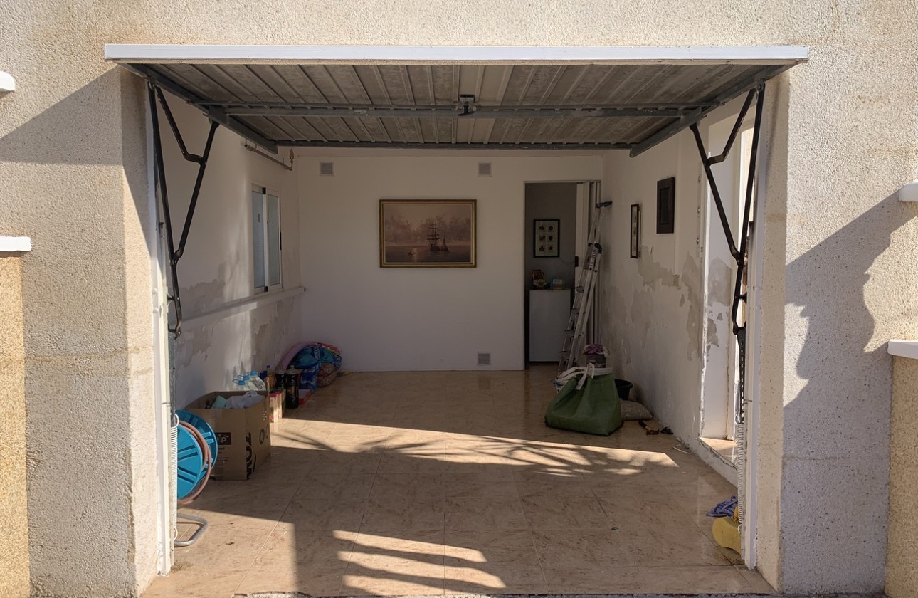 Revente - Villa - Villamartin, Orihuela Costa