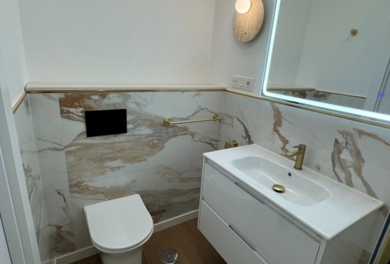 Reventa - Apartamento / piso - Orihuela Costa - Punta Prima