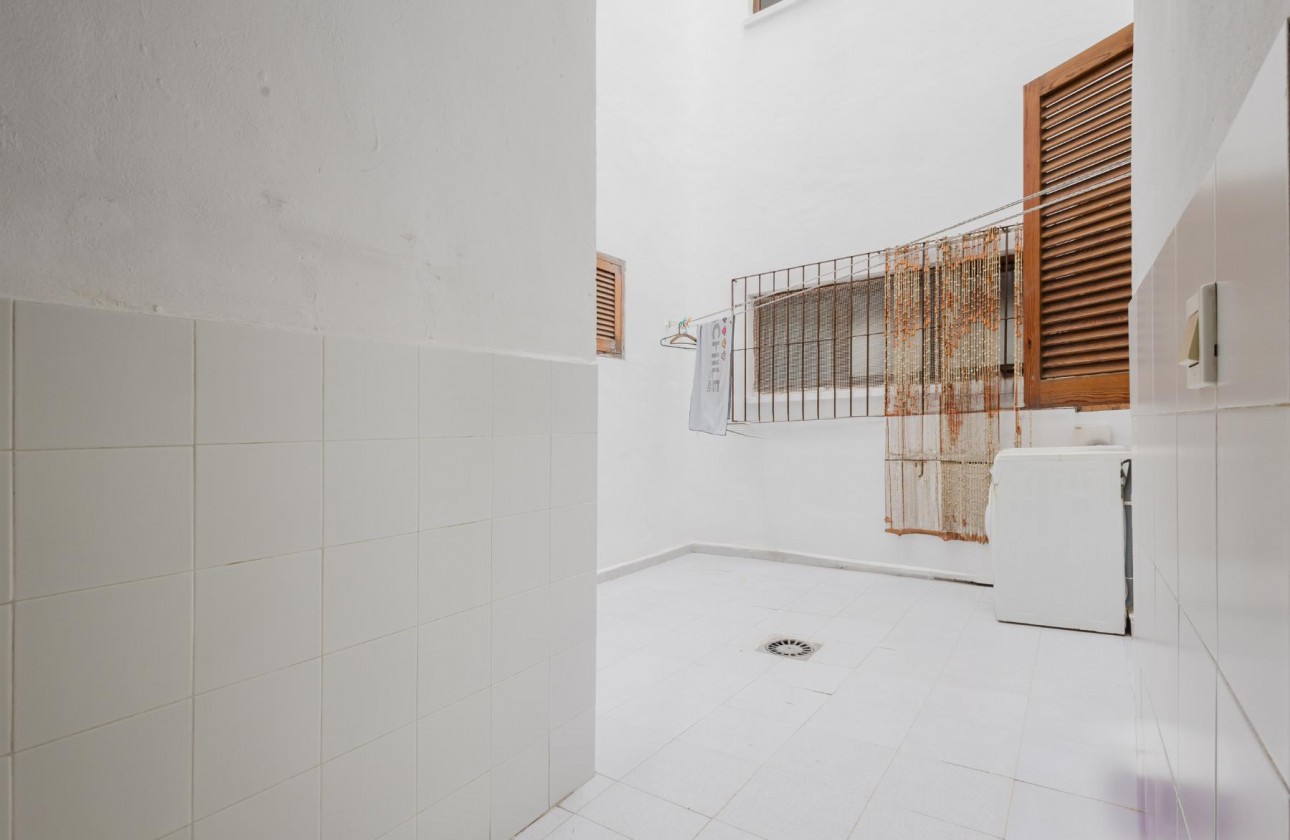 Reventa - Apartamento / piso - Torrevieja - Playa del Acequión