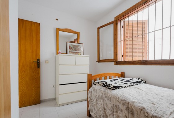 Reventa - Apartamento / piso - Torrevieja - Playa del Acequión