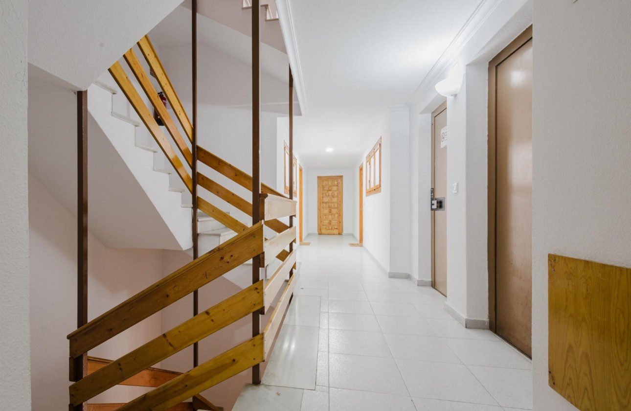 Reventa - Apartamento / piso - Torrevieja - Playa del Acequión