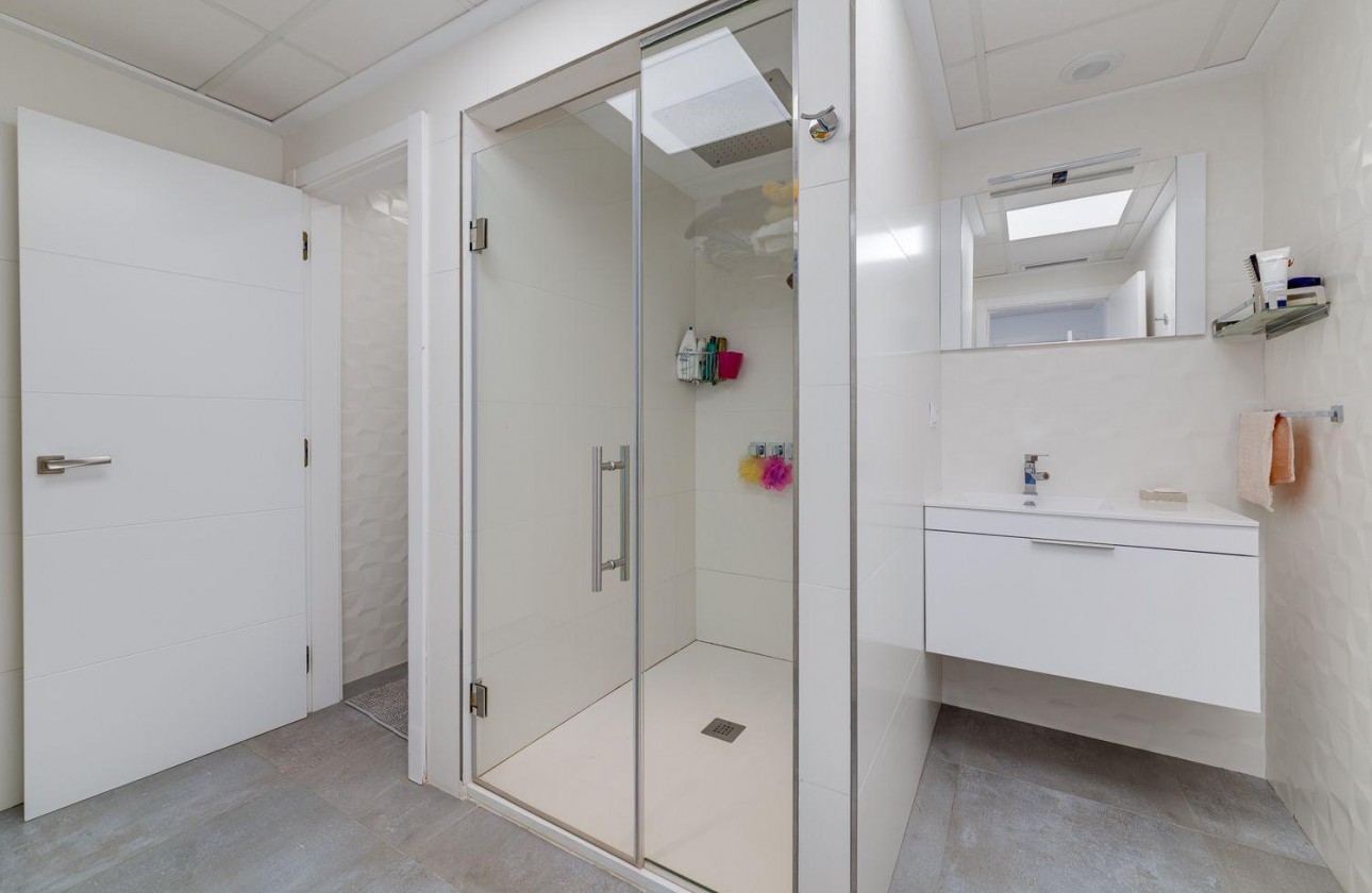 Revente - Villa - Torrevieja - Los balcones