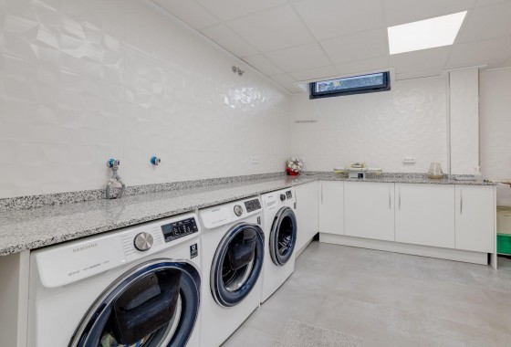 Revente - Villa - Torrevieja - Los balcones