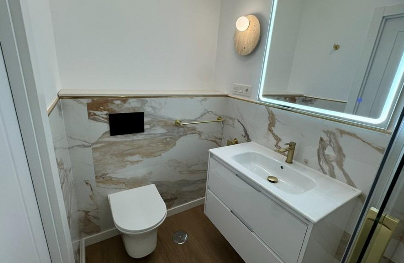 Reventa - Apartamento / piso - Torrevieja - Punta prima