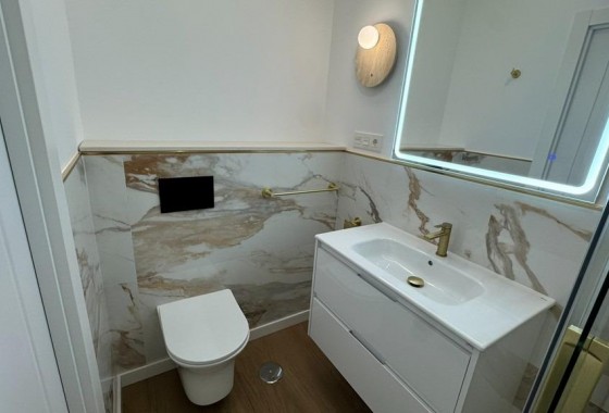 Reventa - Apartamento / piso - Torrevieja - Punta prima