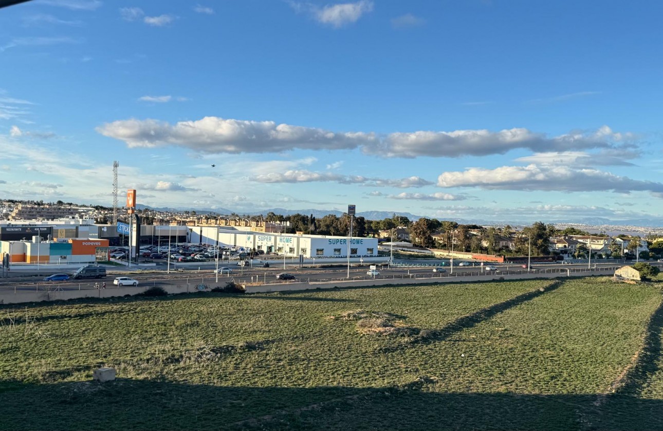 Reventa - Apartamento / piso - Torrevieja - Punta prima