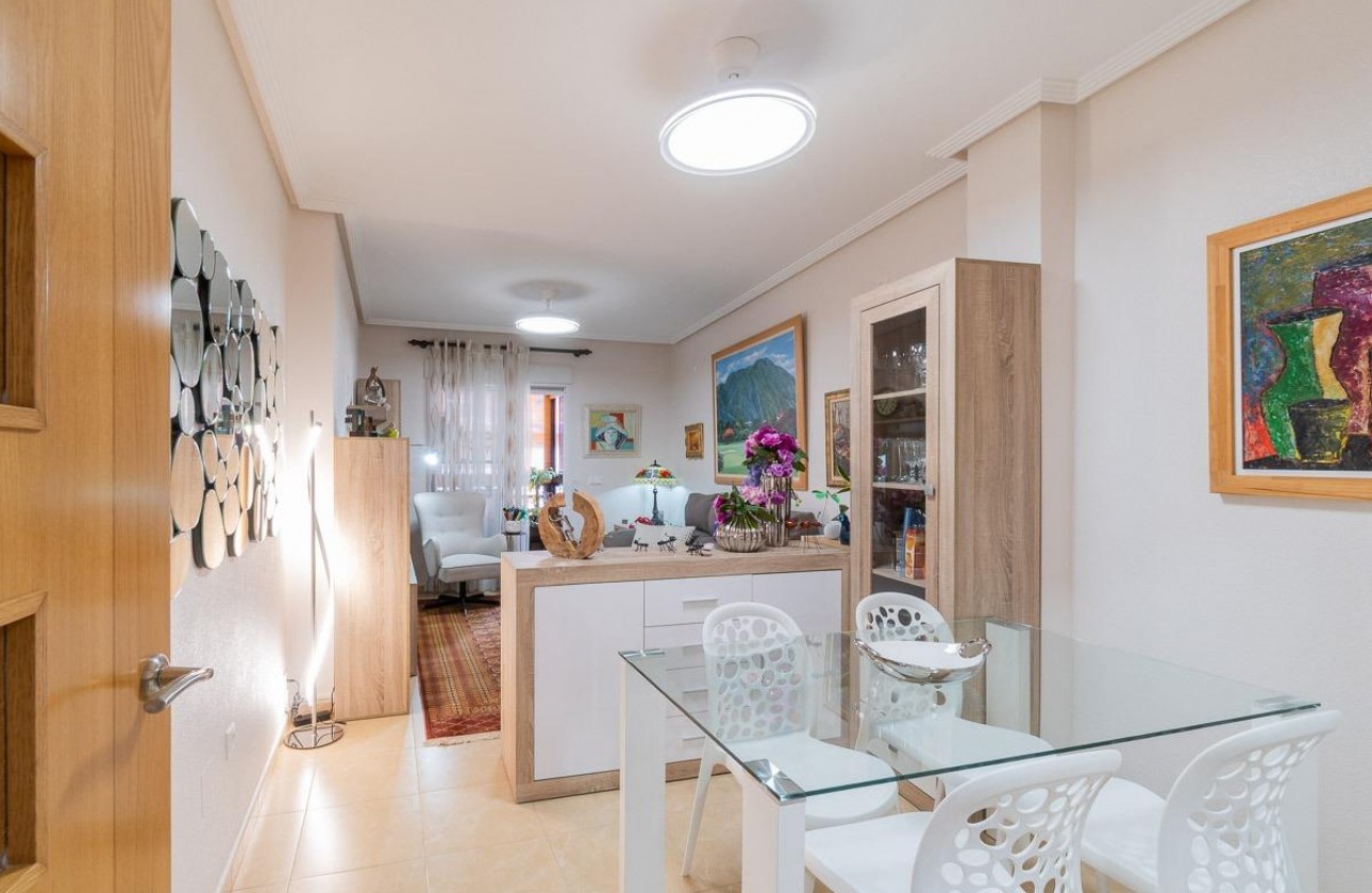 Revente - Appartement - Torrevieja - Centro