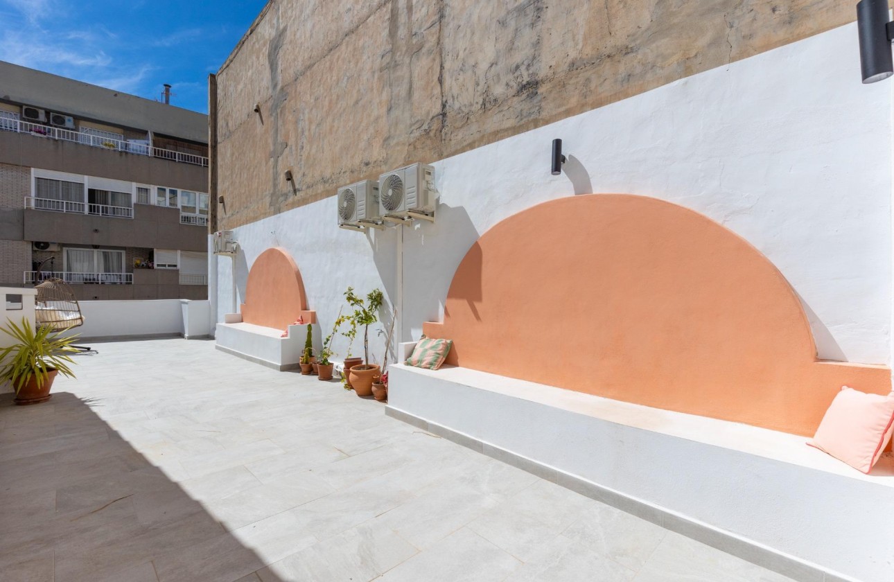 Revente - Villa - Torrevieja - Centro - Muelle Pesquero