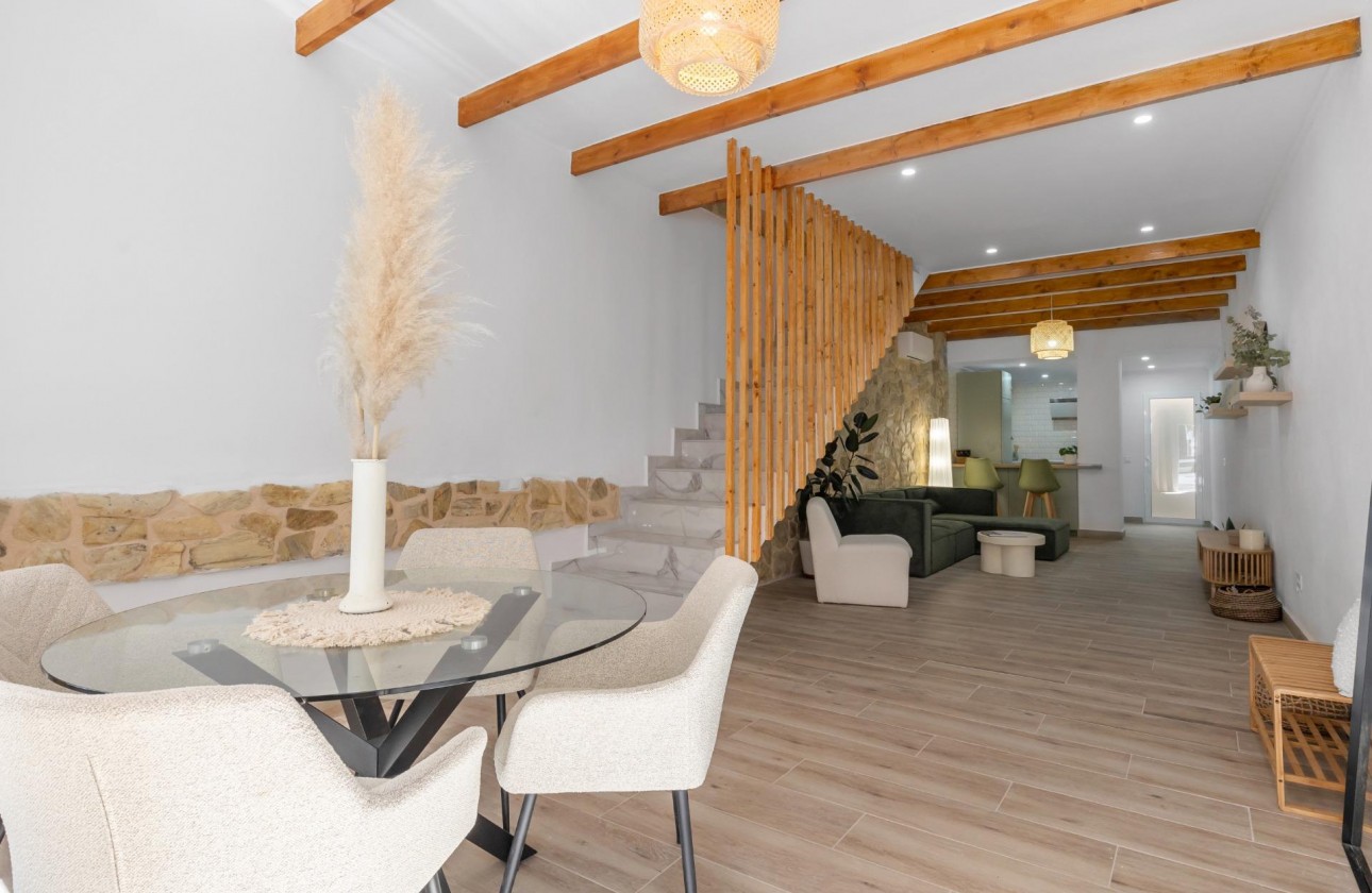 Revente - Villa - Torrevieja - Centro - Muelle Pesquero