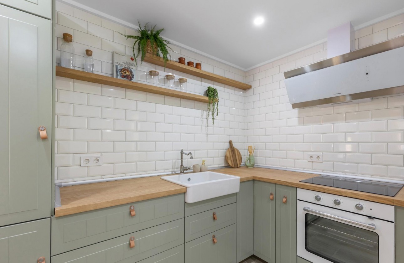 Revente - Villa - Torrevieja - Centro - Muelle Pesquero