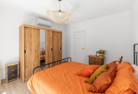 Revente - Villa - Torrevieja - Centro - Muelle Pesquero