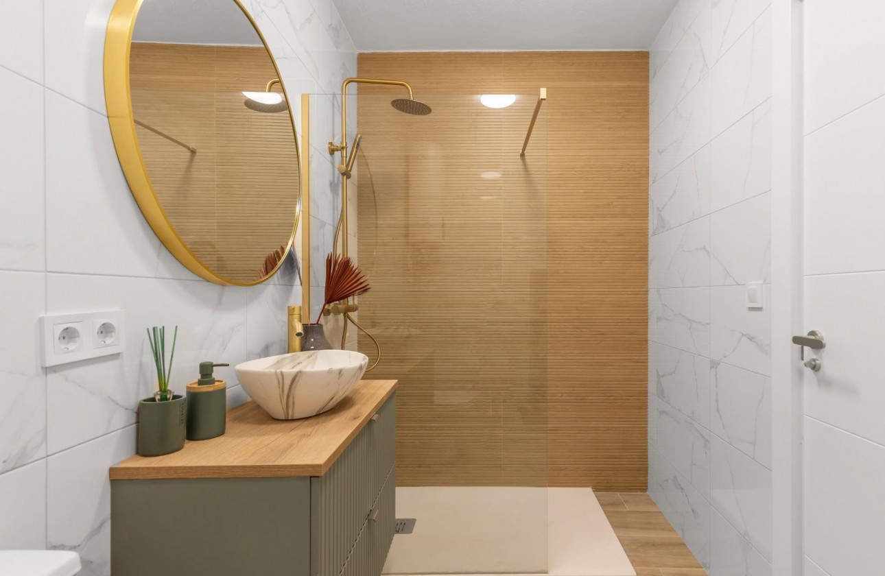 Revente - Villa - Torrevieja - Centro - Muelle Pesquero