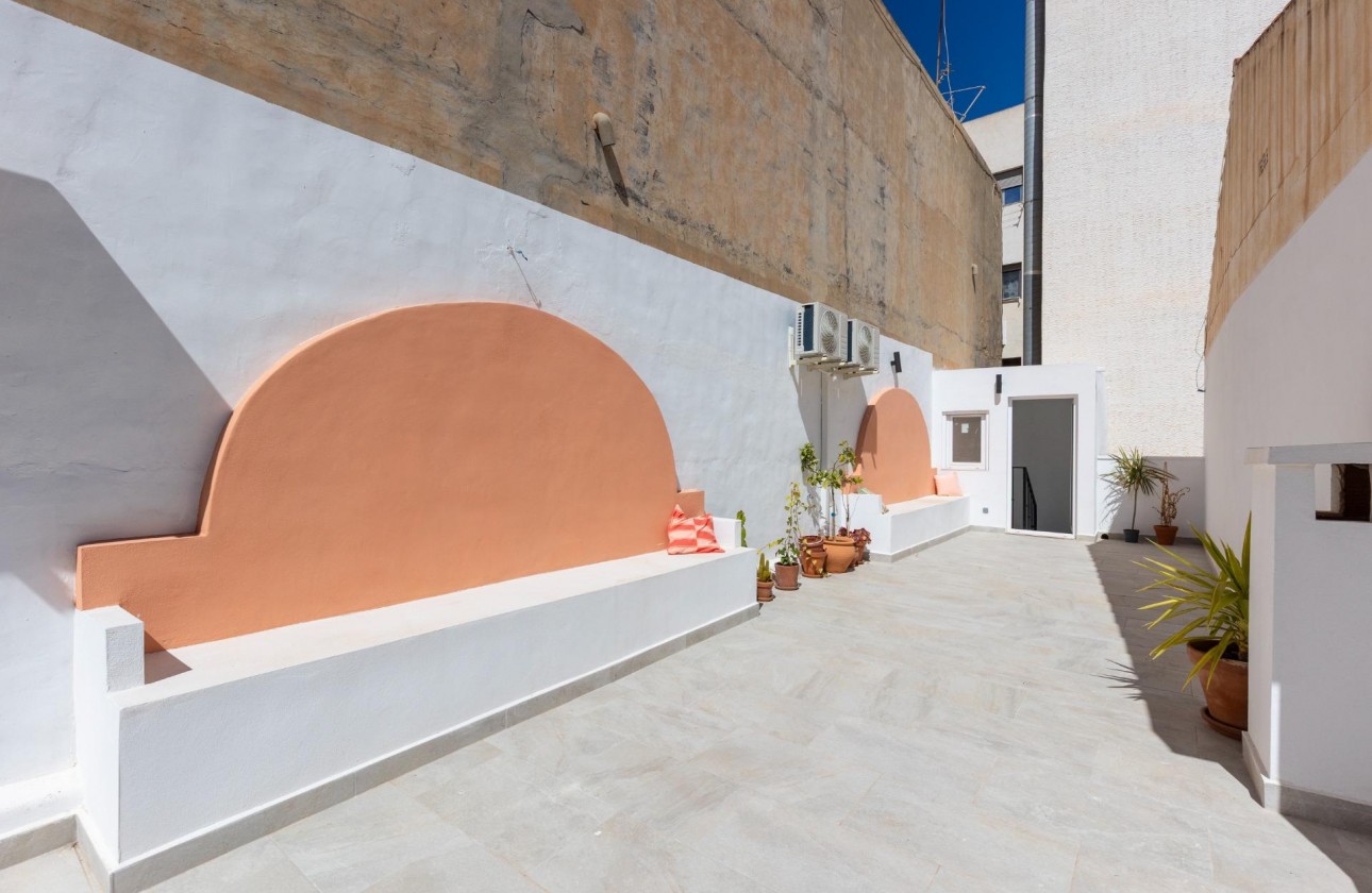 Revente - Villa - Torrevieja - Centro - Muelle Pesquero