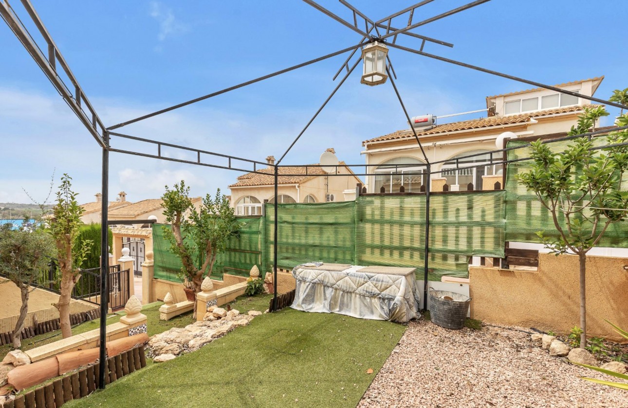 Resale - Bungalow - Orihuela Costa - La Florida