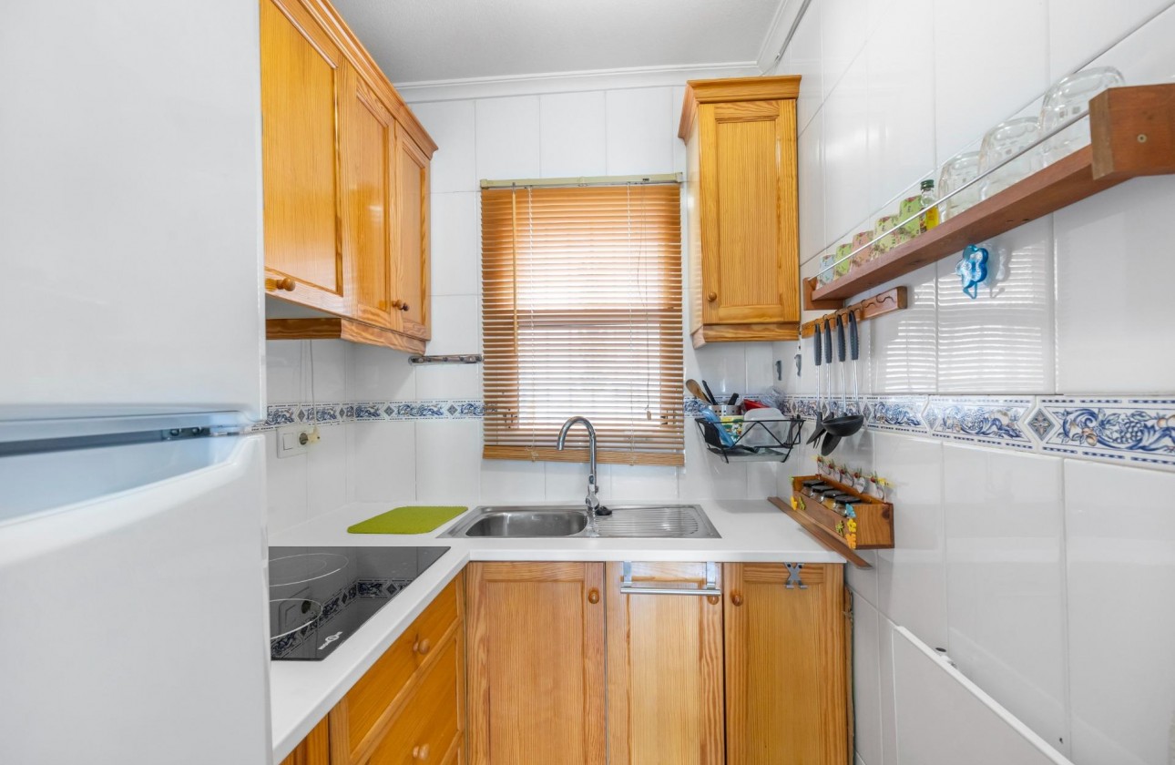 Resale - Bungalow - Orihuela Costa - La Florida