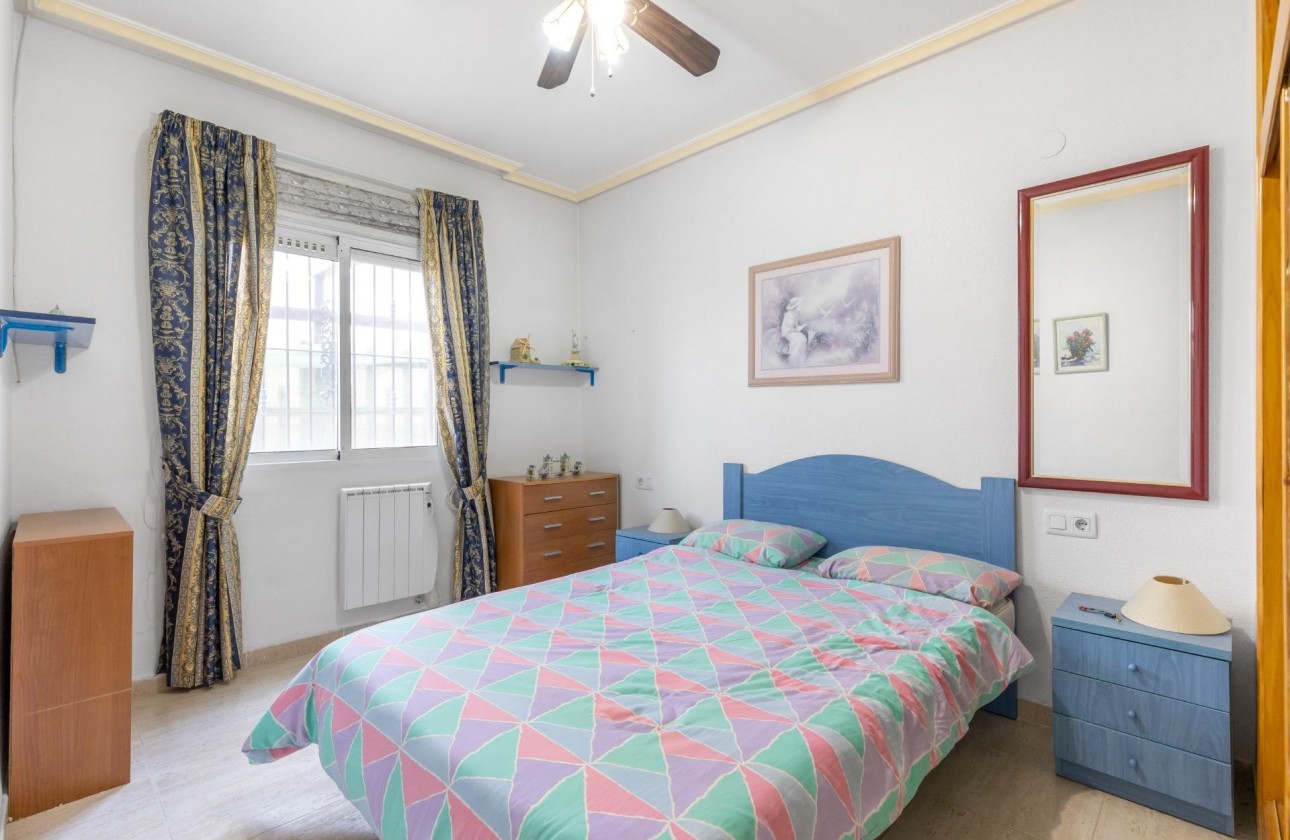 Resale - Bungalow - Orihuela Costa - La Florida