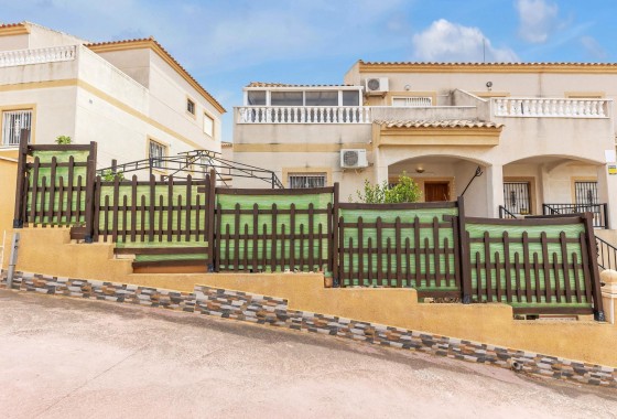 Resale - Bungalow - Orihuela Costa - La Florida