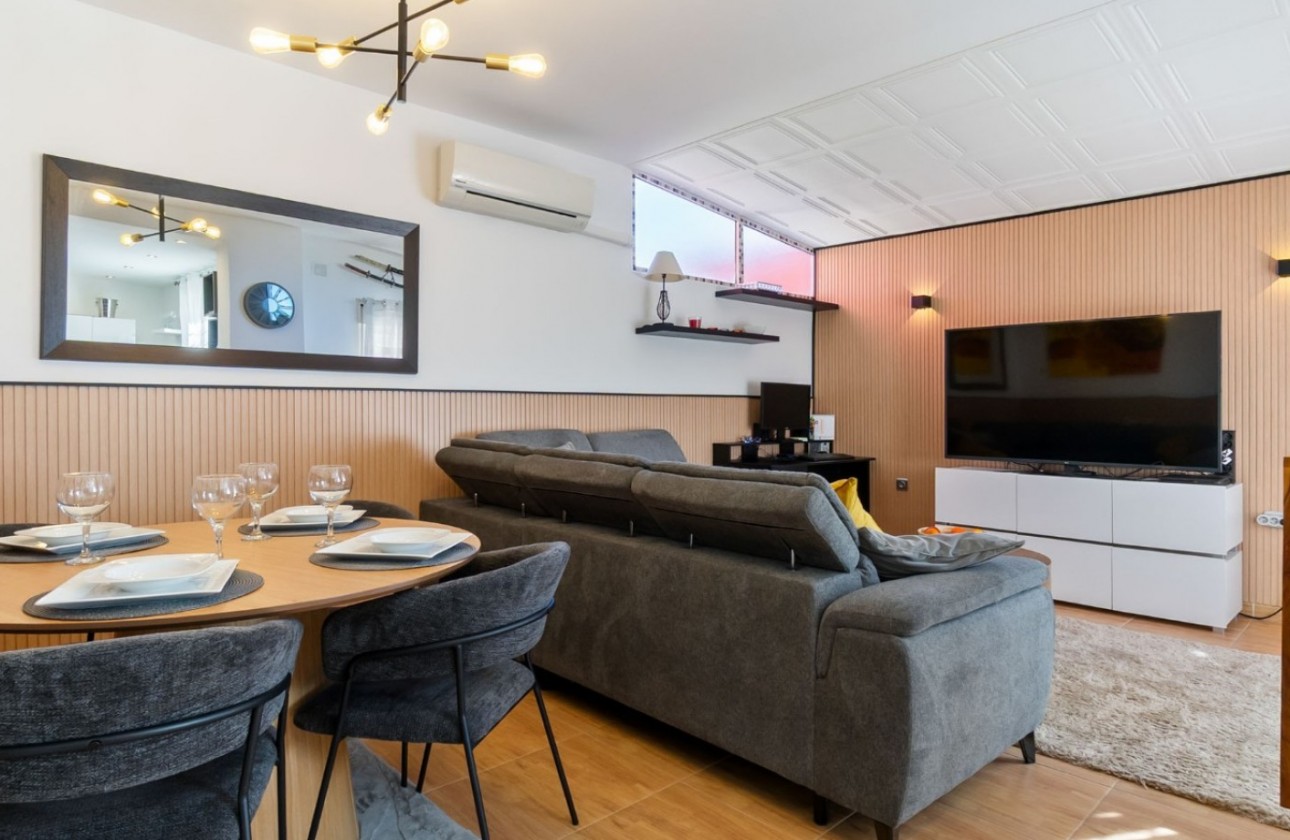 Revente - Villa - Orihuela Costa - Villamartín