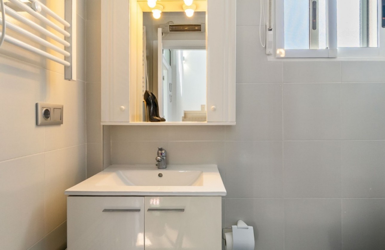 Revente - Villa - Orihuela Costa - Villamartín