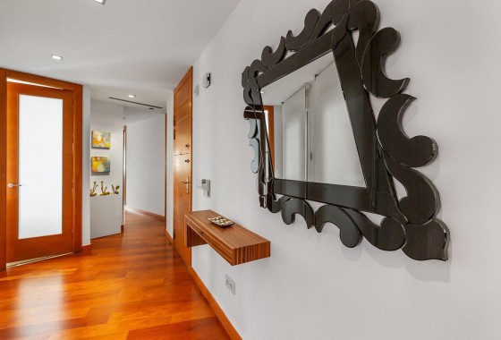 Revente - Appartement - Torrevieja - Paseo maritimo