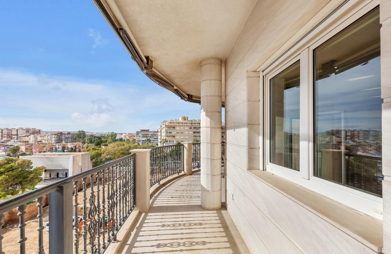 Revente - Appartement - Torrevieja - Paseo maritimo