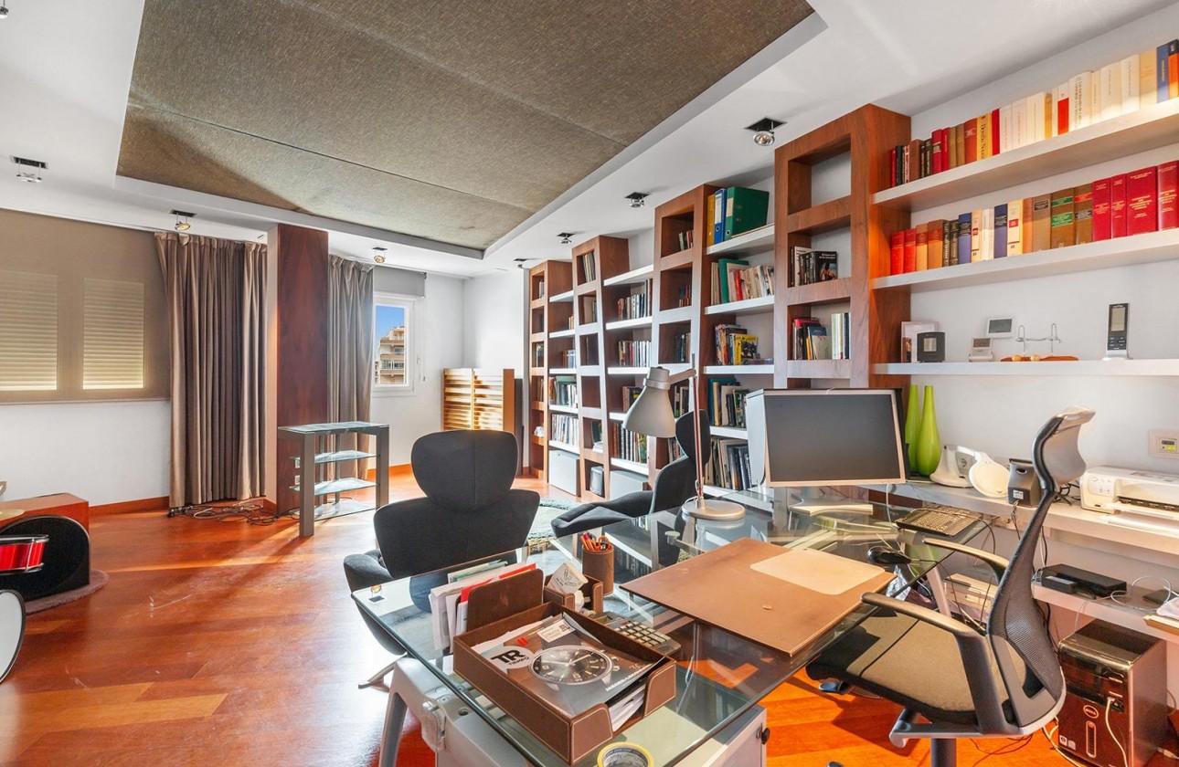 Revente - Appartement - Torrevieja - Paseo maritimo