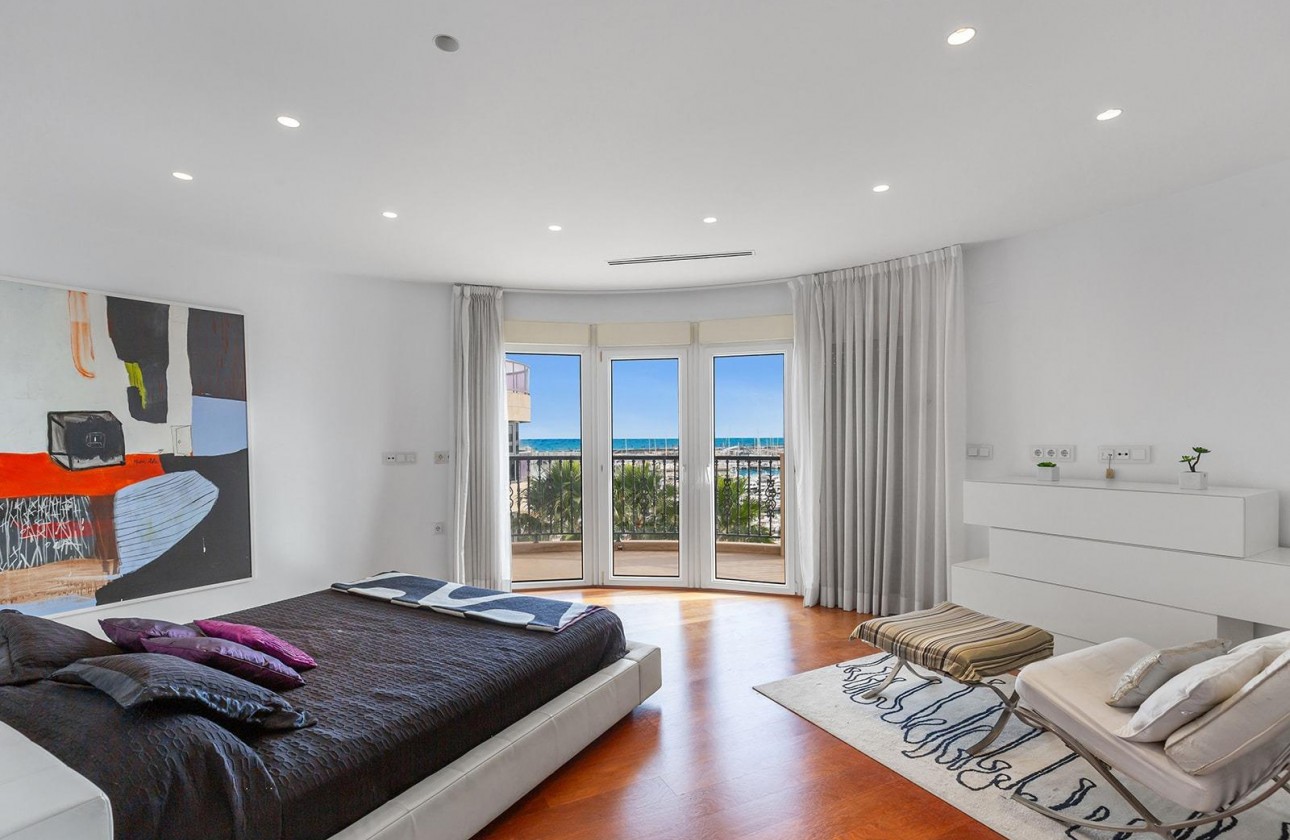 Revente - Appartement - Torrevieja - Paseo maritimo