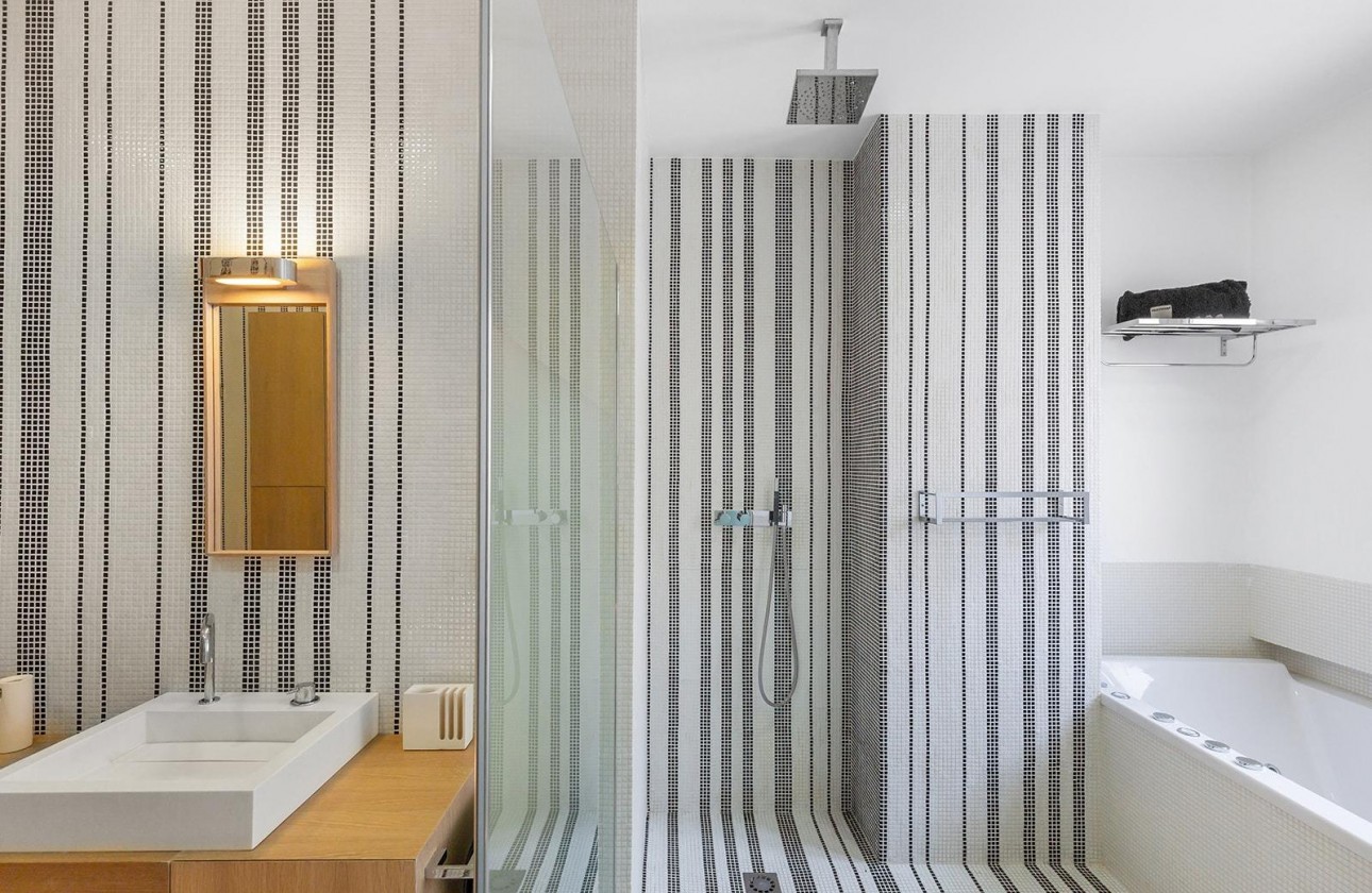 Revente - Appartement - Torrevieja - Paseo maritimo