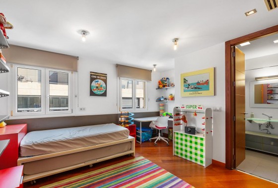 Revente - Appartement - Torrevieja - Paseo maritimo