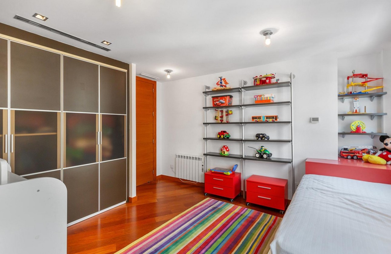 Revente - Appartement - Torrevieja - Paseo maritimo