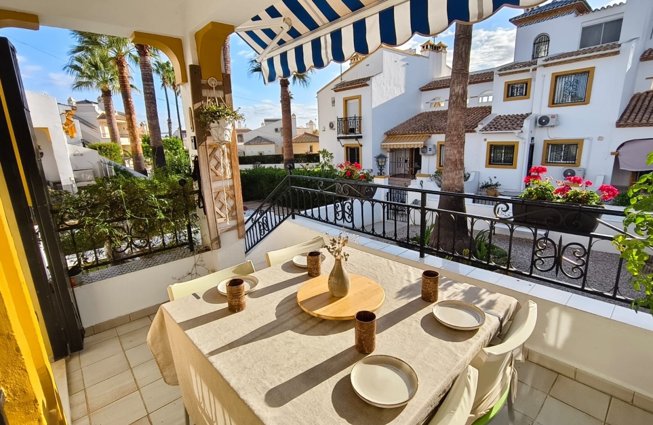 Revente - Villa - Orihuela Costa - Villamartín