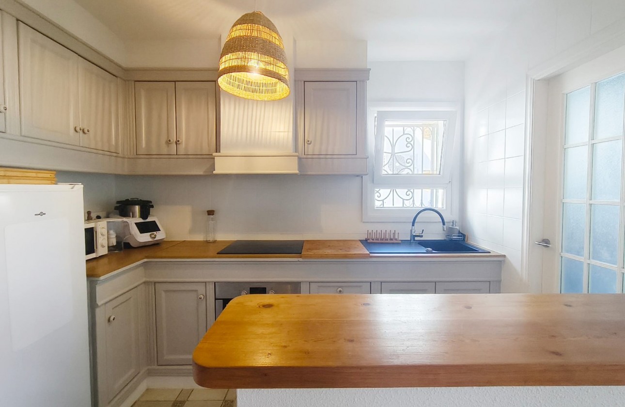 Revente - Villa - Orihuela Costa - Villamartín