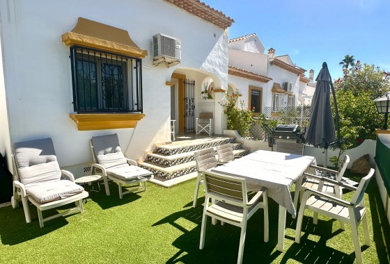 Revente - Villa - Orihuela Costa - Villamartín