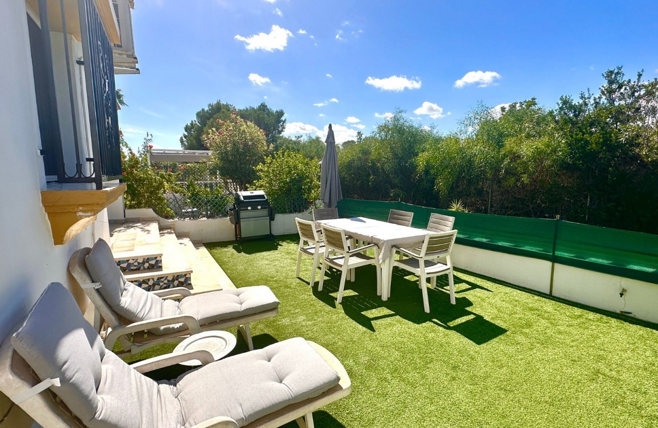 Revente - Villa - Orihuela Costa - Villamartín