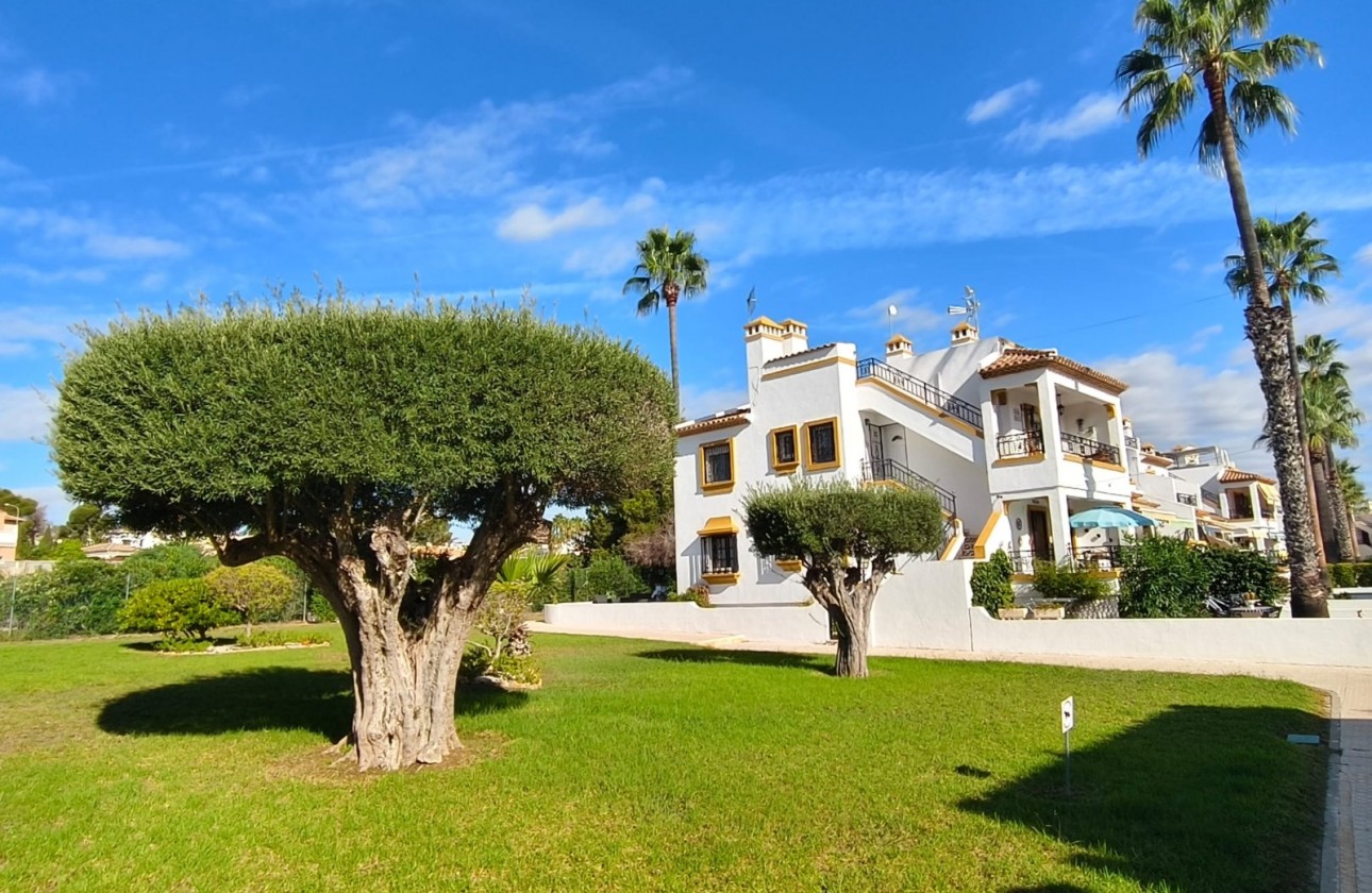 Revente - Villa - Orihuela Costa - Villamartín