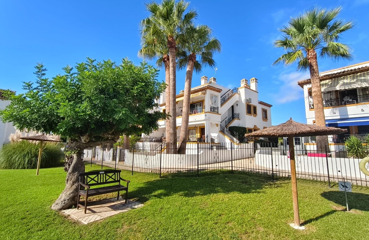 Revente - Villa - Orihuela Costa - Villamartín