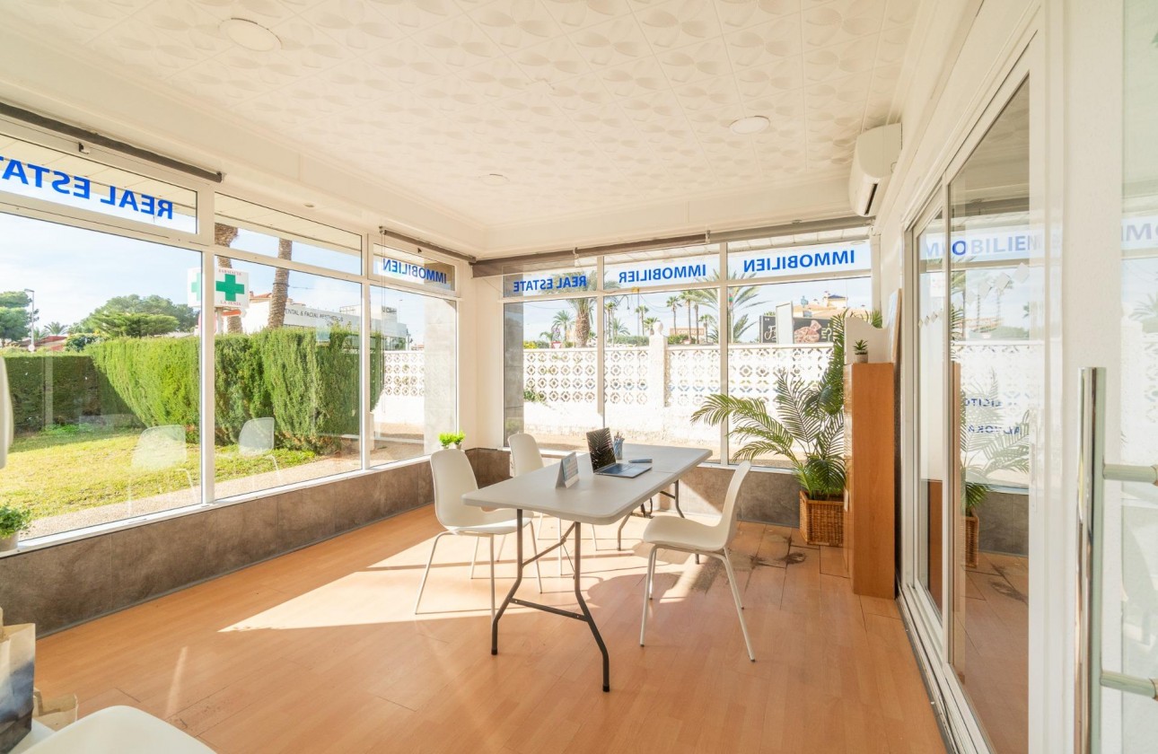 Alquiler a largo plazo - Comercial - Orihuela Costa - La Zenia