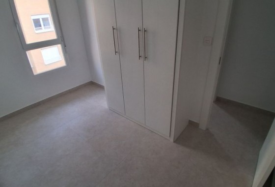 Reventa - Apartamento / piso - Torrevieja - torrevieja