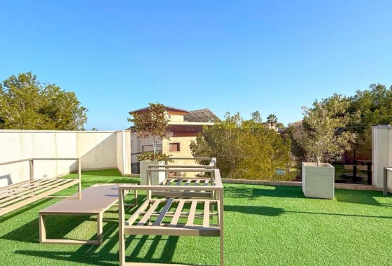 Resale - Villa - Orihuela Costa - Villamartín