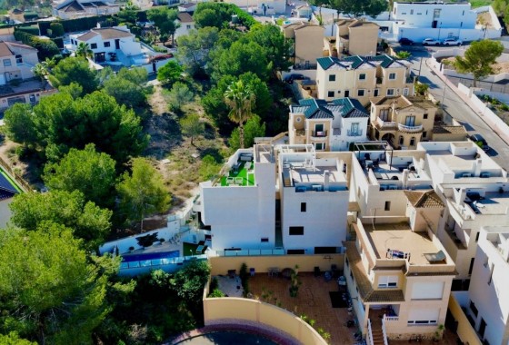 Resale - Villa - Orihuela Costa - Villamartín