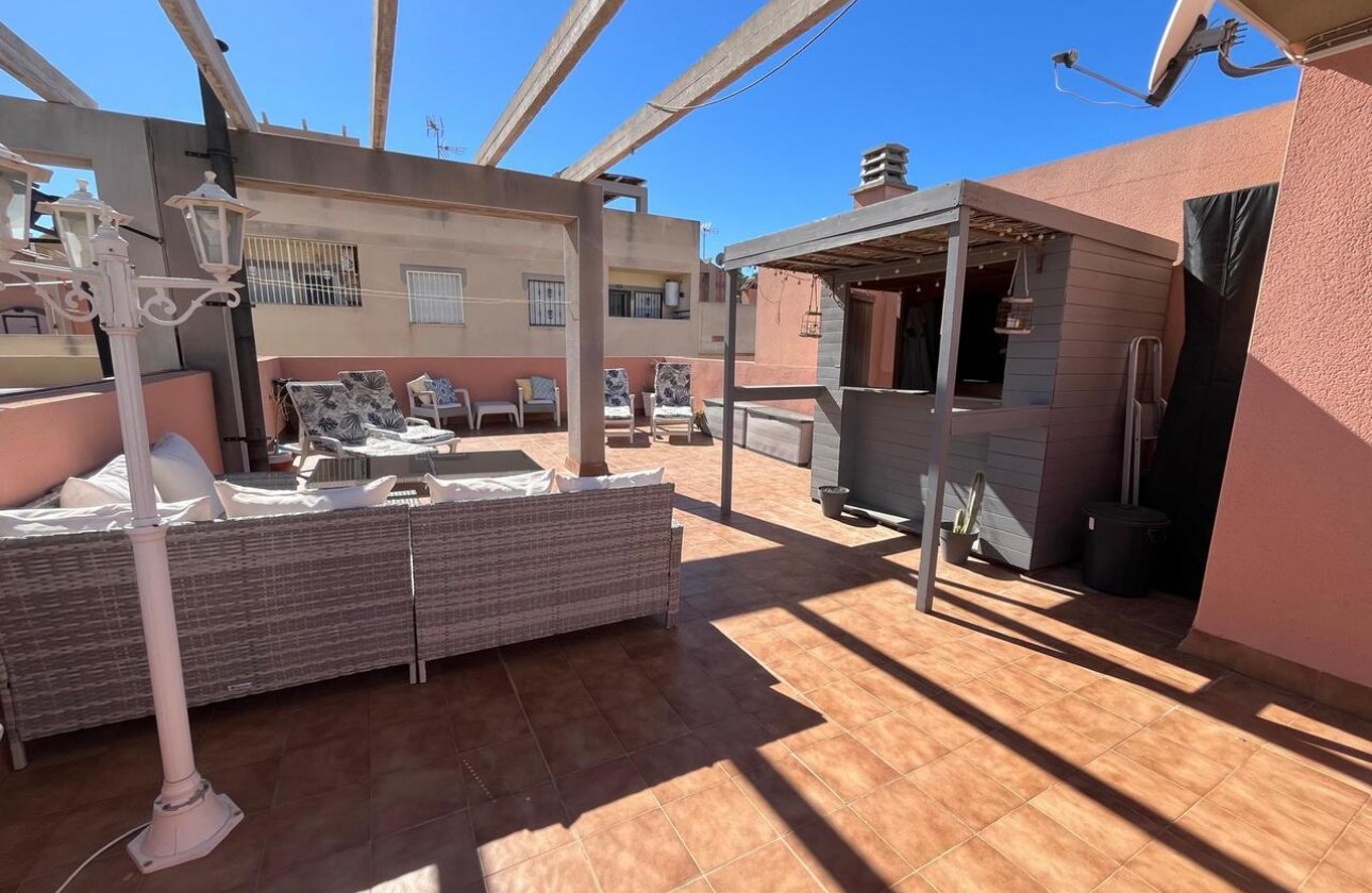 Resale - Apartment / flat - Villamartin