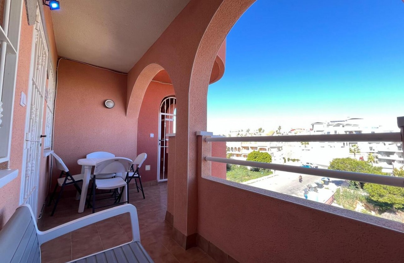 Resale - Apartment / flat - Villamartin