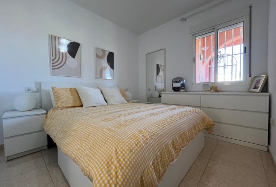 Resale - Apartment / flat - Villamartin